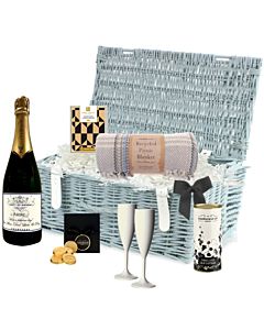 "Cheltenham" Hunstman Champagne Hamper - Personalised Champagne, Flutes, Luxury Chocolates. Biscuits & Snuggle Rug