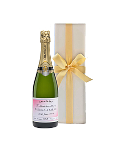 personalised-wedding-champagne-in-white-gift-box