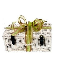 Create Your Own Luxury Hamper - White Wicker Hamper - Perfect for up to 6 items (One Bottle Only)