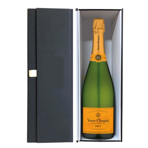 Veuve-Champagne-and-Chocolalte-Gift-Set