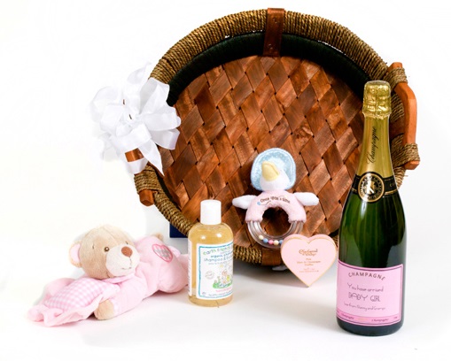 personalised-new-baby-champagne-hamper